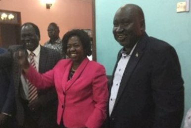 Chol Tong Mayay (R) appears in this pictures with the  SPLM acting secretary general Nunu Kumba (C) and SPLM Secretary for information, Bol Makueng (ST Photo)