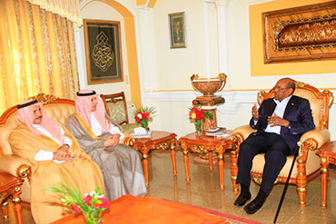 وزير الخارجية السعودي لدى لقائه البشير بالخرطوم ـ الإثنين 22 فبراير 2016 
