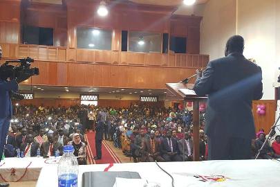 Chairman and C-in-C of SPLM (IO), Riek Machar, addresses South Sudanese citizens residing in Cairo, Egypt, 6 February 2016 (SPLM-IO courtesy photo)