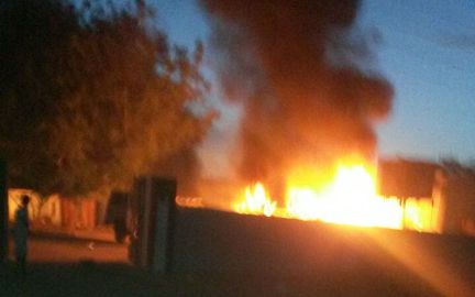 Fire engulfs the East Darfur governor house on Monday 18, April 2016 (ST Photo)
