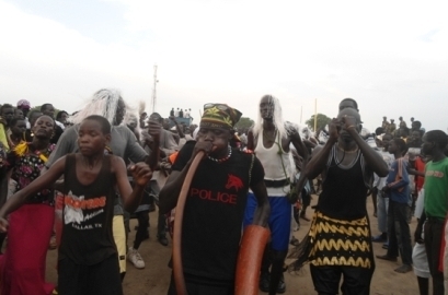 youth_from_the_murle_ethnic_group_dancing_in_bor_jonglei_state_south_sudan_30_july_2012_st_-1.jpg