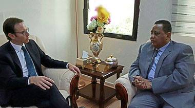 المبعوث البريطاني للسودان وجنوب السودان في لقاءه مع وزير الخارجية ابراهيم غندور..الاربعاء 11 مايو 2016