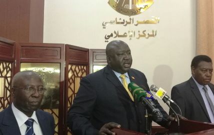 Ugandan Minister of State for Foreign Affairs Henry Oryem Okello (C) speaks to the press after a meeting with President al-Bashir in Kartoum on 20 June 2016 (ST Photo)