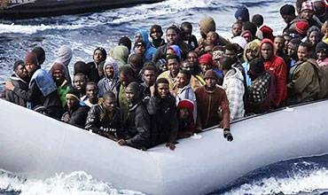 صورة ارشيفية لمهاجرين أفارقة يحاولون الوصول للشواطئ الاوربية