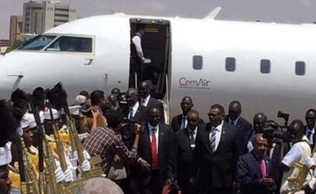 South Sudan's FVP Gai received by his Sudanese counterpart Bakri Hassan Saleh at Khartoum Airport on 21 August 2016 (ST Photo)