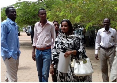 LDP leader Mayada Soar al-Dahab outside the ministry of justice in Khartoum on 26 September 2016 (ST photo)