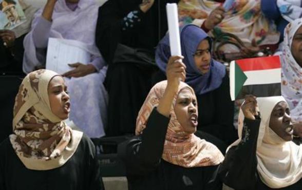 Sudanese women shout slogans during a protest in Sanaa March 5, 2009. (Reuters/Khaled Abdullah Photo)
