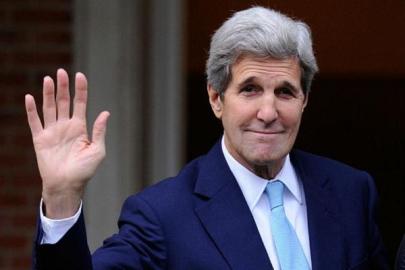 US Secretary of State John Kerry waves before meeting with Spanish Prime Minister Mariano Rajoy at the Moncloa Palace on October 19, 2015 in Madrid, Spain (Getty Images)