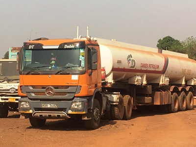 A fuel truck detained by Wau muncipal council authorities, February 13, 2017 (ST)