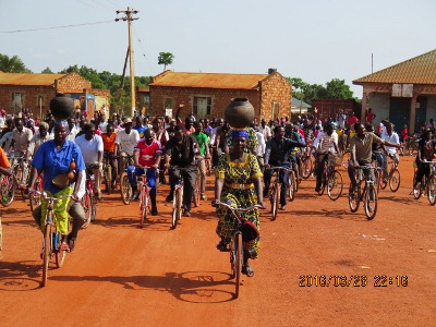 Citizens riding bicycles in Yambio to promote peace April 17, 2017 (ST)