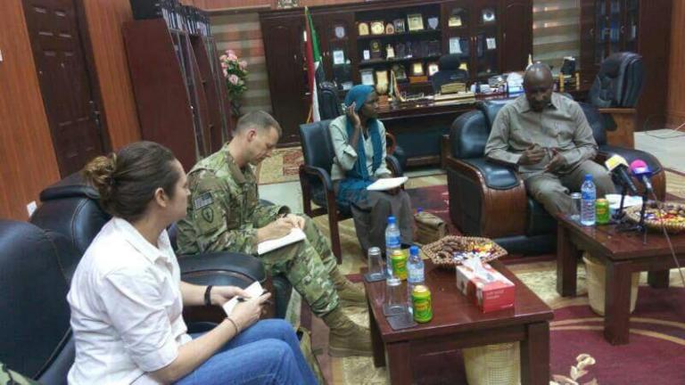 N. Darfur Governor Abdel Wahid Youssef meets with the US military attaché Lieutenant Colonel Jörn Pung on 9 April 2017 (ST Photo)