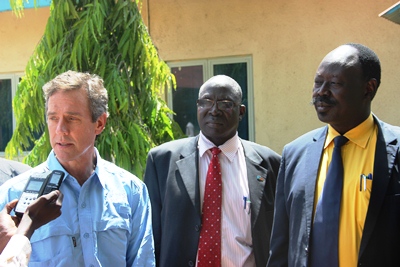 CRS president Sean Callahan speaks to the press in Bor after the meeting the Jonglei state officials on June 6, 2017 (ST)