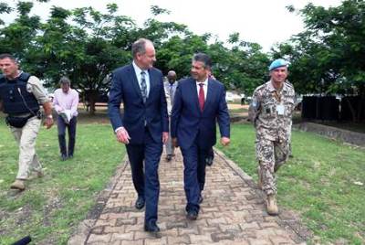 Germany’s Federal Minister for Foreign Affairs, Sigmar Gabriel and UNMISS SRSG David Shearer (UN Photo)