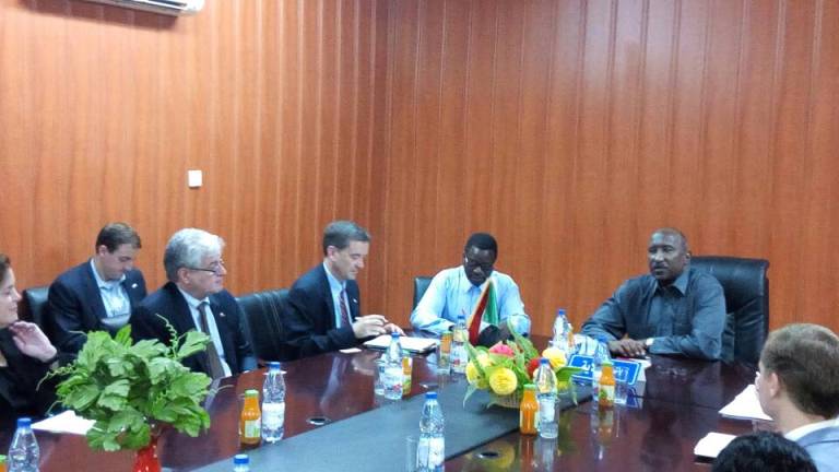 USAID chief Mark Green (L) meets with North Darfur Governor Abdel Wahid Youssef on 28 August 2017 (ST Photo)