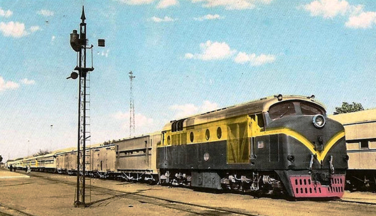 Sudan Railways passenger train in 1964. (Photo Historical Railways Images)