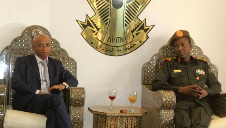 Deputy Chief of Staff of the Ethiopian Armed Forces, Lieut. Gen. Adam Mohamed received by the Deputy Chief of Staff of Sudan’s Army Ground Forces for Training, Lieut. Gen. Shams al-Din Kabbashi Ibrahim on Monday on 25 February 2018 (Photo SUNA)