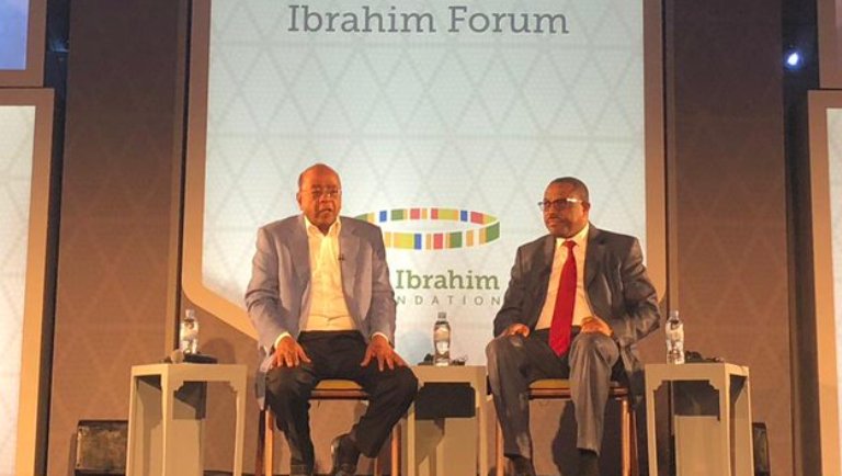 Ethiopian PM (R) speaks at the Ibrahim Forum in Kigali on 28 April 2018 (MO Ibrahim Foundation Twitter page Photo)