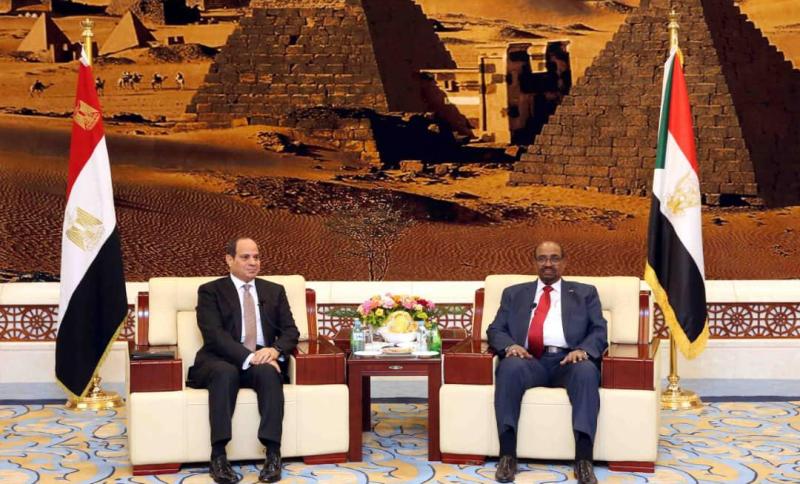 President Omer al-Bashir receives Egyptian President Abdel Fattah al-Sisi on 19 July 2018 (SUNA photo)