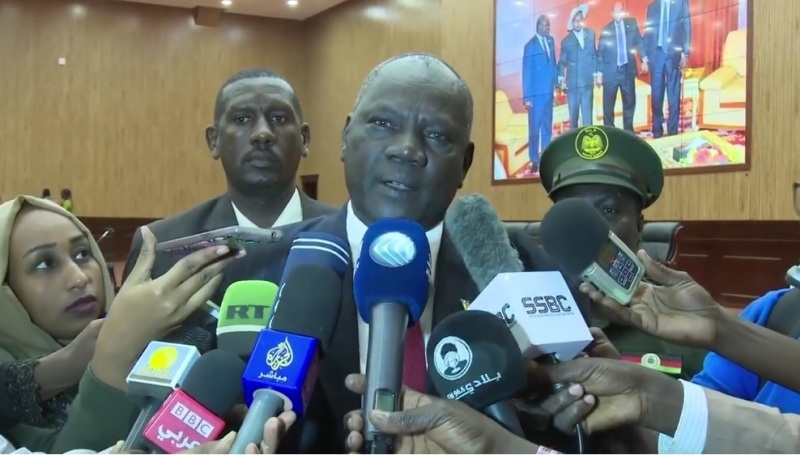 South Sudanese Inormation Minister Mickael Makuei speaks to the press after the signing of the agreement on outstanding issues on governance in Khartoum 25, 2018 (ST Photo)