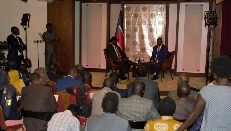 President Salva Kiir meets Sudanese journalists at the State House in Juba on 3 August 2018 (Photo South Sudanese presidency)