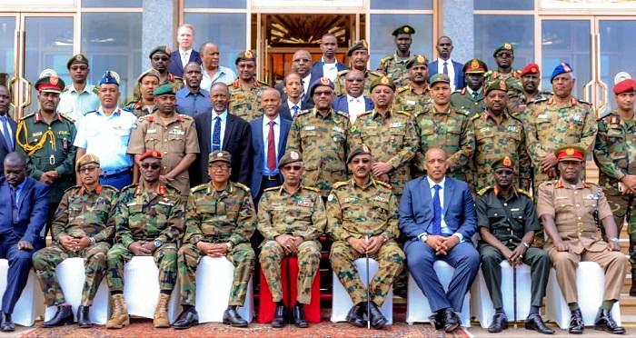 IGAD chiefs of staff pose in a collective photo after a meeting held in Khartoum to discuss the RPF deployment in South Sudan on 22 Oct 2018 (photo SUNA)