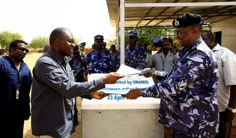 UNAMID handed over a police post at Al Riyadh camp for internally displaced persons in El Geneina, West Darfur, to the Government of Sudan police on 23 April 2018 (UNAMID photo)