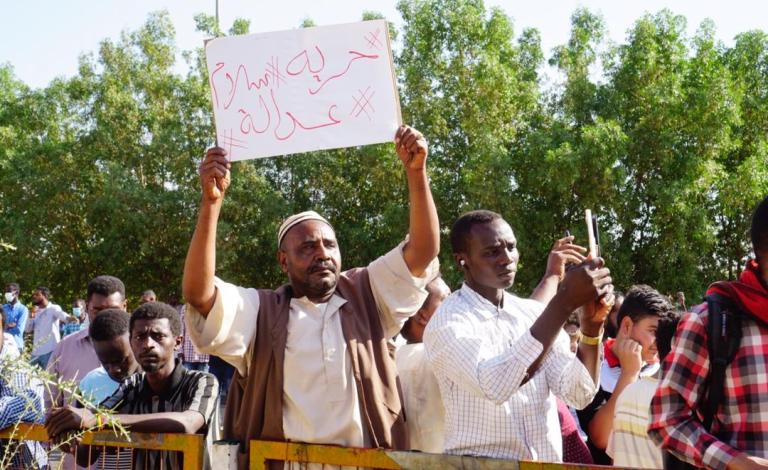 protesters_in_khartoum_streets_calling_on_al-bashir_to_step_down_on_tuesday_25_dec_2018-34jpeg.jpg