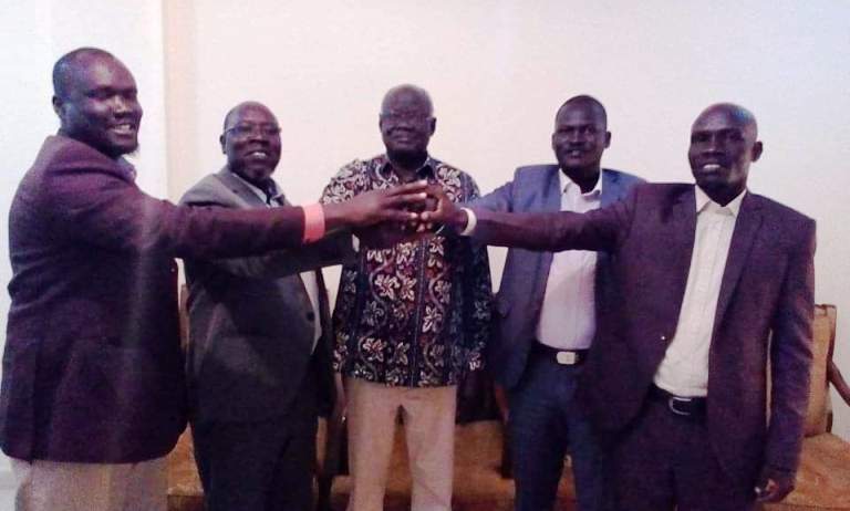 SPLM-IO defectors pose with FDP leader Changson on 16 Dec 2018 (ST photo)