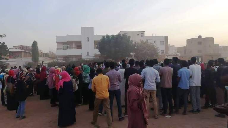 A sit in in  Omdurman on 27 January 2019 (ST photo)