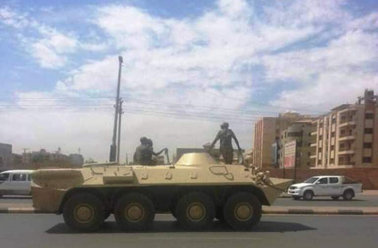 Sudanese army wheeled infantry fighting vehicle deployed in Khartoum after the imposition of the state of emergency on 23 Feb 2019 (ST photo)