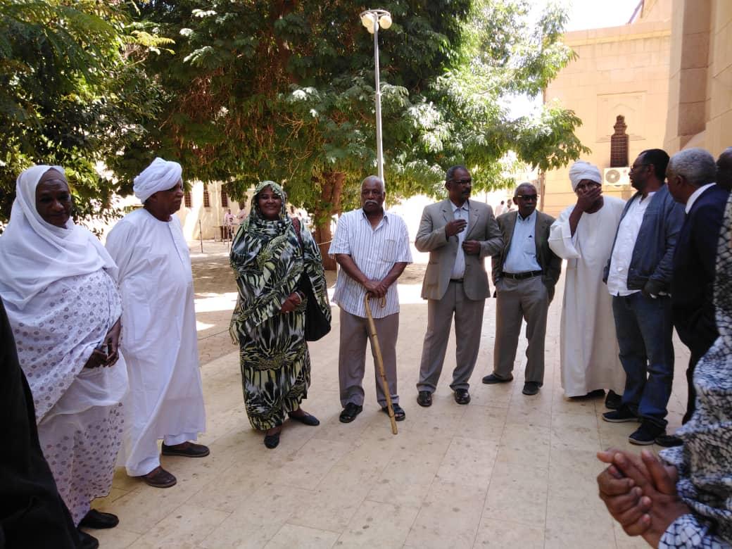 Sudanese opposition leaders meet at Farouk mosque in Khartoum before to be arrested by the security agents on 21 Feb 2019 (ST photo)