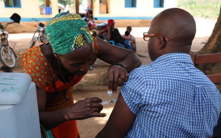 A resident of Sakure Payam being vaccinated against Yellow Fever in March 2019 (WHO photo)