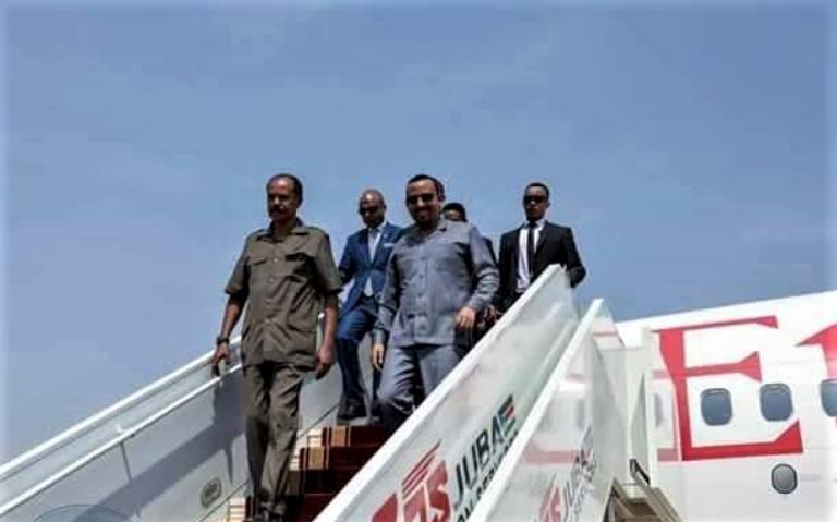 Ethiopia's Abiy Ahmed  lands in Juba flanked with President Afewerki on 4 March 2019 (Photo SSPPU)