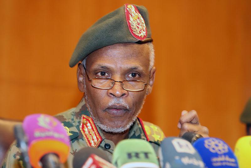 General Omer Zain al-Abdin, chairman of the political committee of the Military Council at a news conference on Friday 12 April 2019 (Photo SUNA)