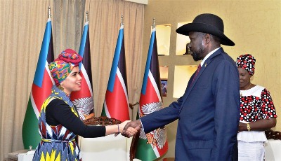 The African Union (AU) special envoy on youth, Aya Chebbi meets South Sudan’s President Salva Kiir on July 25, 2019 (PPU)