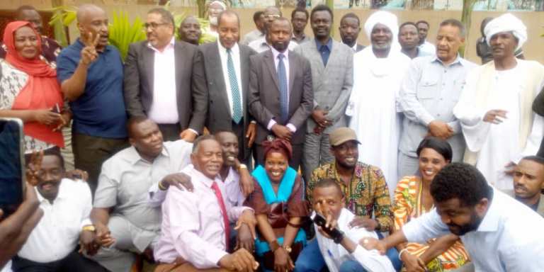SRF leaders pose after reunification of its two factions  and election of al-Hadi Idriss as new chairman in Juba on 3 Sep 2019 (ST photo)