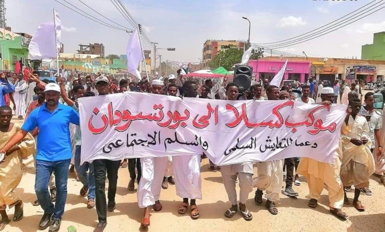 Participants in the White Banners procession arrive in Port Sudan from Kassala on 1 September 2019 (ST photo)