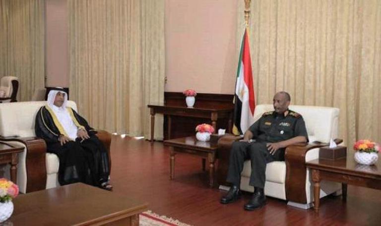 Al-Burhan meets Qatari Ambassador to Sudan on 3Oct 2019 (SUNA photo)