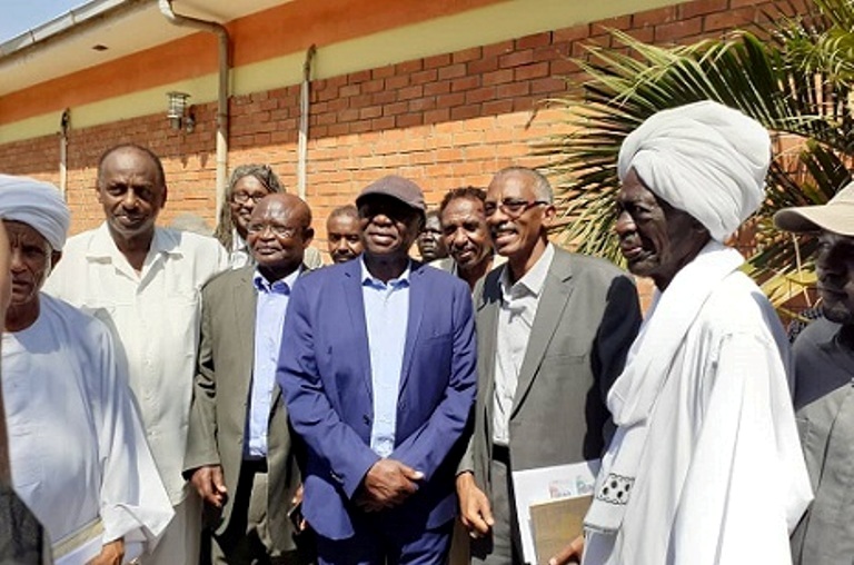 Abdel Aziz Al-Hilu (C) poses with the FFC delegation in Juba on 9 Feb 2020 (ST Photo)