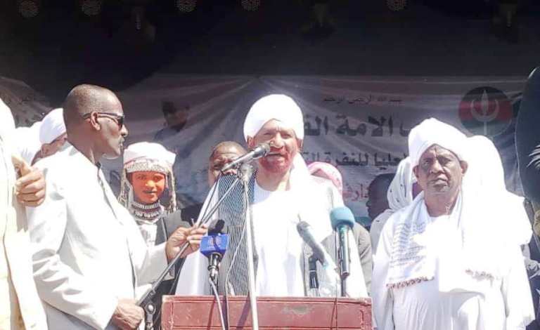 Al-Mahdi speaks at troubling public meeting held in Nyala on 1 February 2020 (SUNA photo)