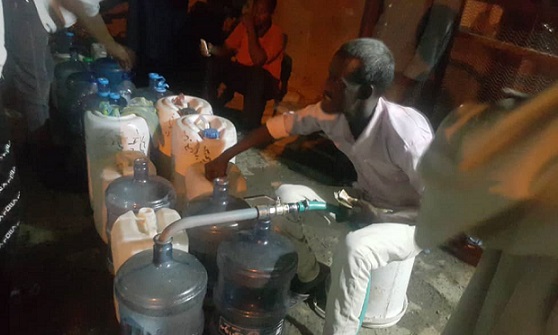 معاناة حادة في بورتسودان بسبب انعدام مياه الشرب ..(سودان تربيون)