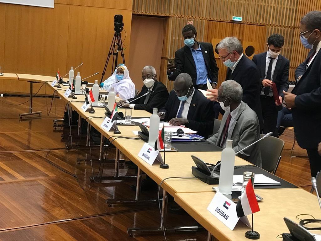 الوفد السودان برئاسة جبريل إبراهيم في اجتماعات نادي باريس ـ يوليو 2021