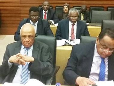 وزير الخارجية السوداني إبراهيم غندور في اجتماع اللجنة الوزارية للاتحاد الأفريقي