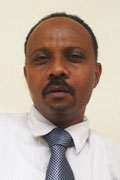 الأمين العام لاتحاد الكتاب السودانيين عثمان شنقر