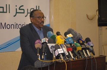 المتحدث باسم مفوضية الانتخابات السودانية الهادي محمد احمد - سودان تربيون