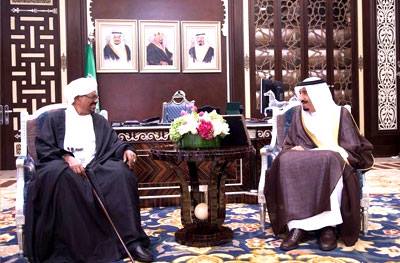 لقاء الرئيس عمر البشير وولي العهد السعودي الأمير سلطان بن عبد العزيز في جدة
