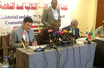 جانب من مفاوضات الخرطوم حول سد النهضة 28 ديسمبر 2015 صورة من تلفزيون (الشروق)