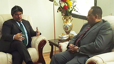 وزير الخارجية إبراهيم غندور والسفير الإيطالي بالخرطوم ـ الأحد 17 أبريل 2016 (سودان تربيون)