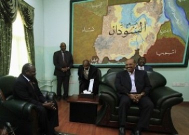الرئيس السوداني عمر احمد البشير يستقبل باقان حاملا رسالة من رئيس جنوب السودان سلفا كير في 22 مارس 2012