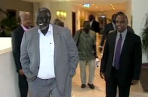 صورة لعقار وعرمان في جولة سابقة من مفاوضات أديس ابابا مع الحكومة السودانية...(رويترز)